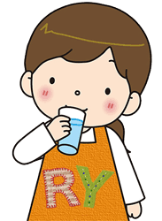 水を飲む